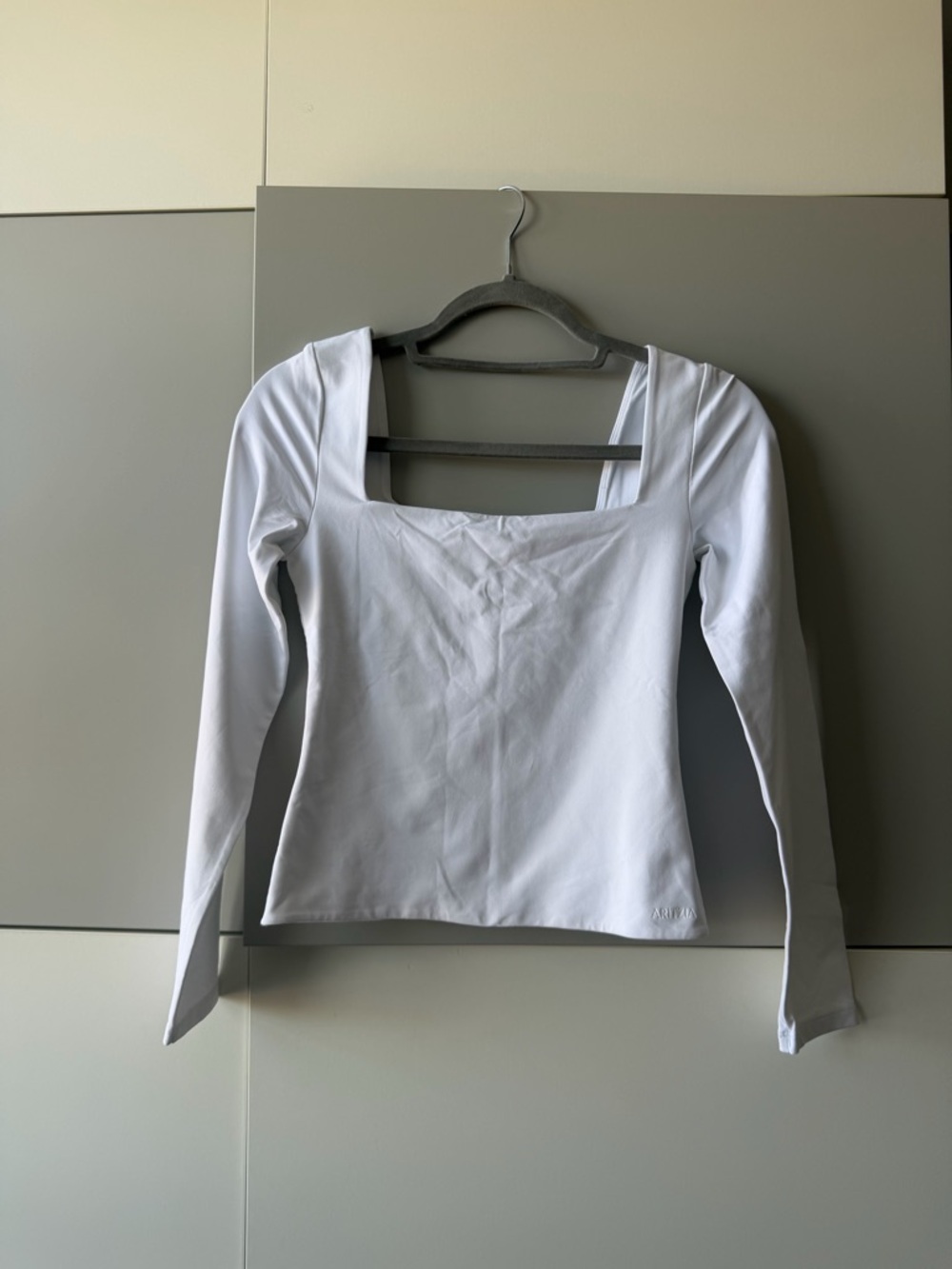 Aritzia White Square-Neck Long Sleeve Top